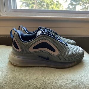 Nike 720 sneakers